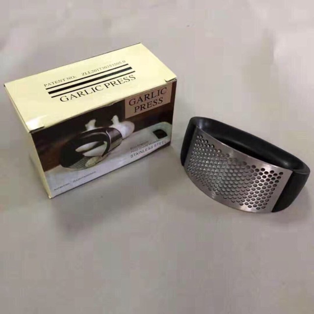 DẬP TỎI INOX CÓ CÁN