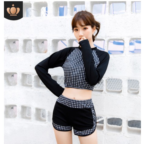 Đồ bơi tay dài chống nắng cho nữ dáng khỏe khoắn