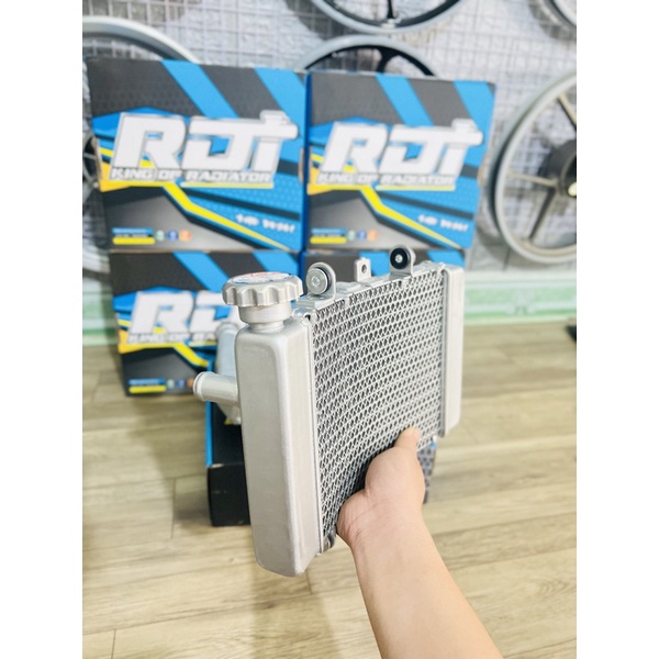 Két nước RADIATOR cho Exciter