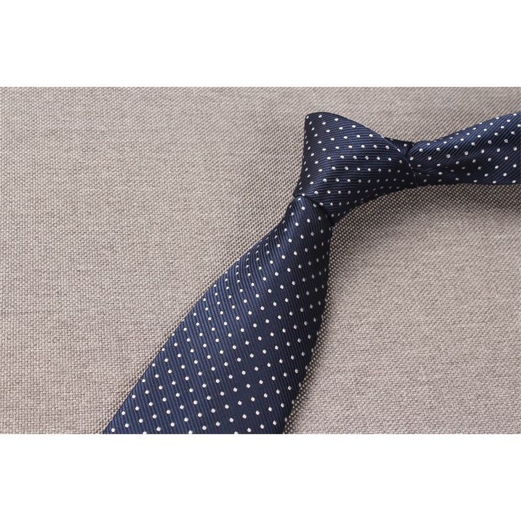 Cà Vạt Bản Rộng 8CM Họa Tiết Chấm Bi Màu Xanh Navy Đậm Phong Cách Công Sở Thanh Lịch