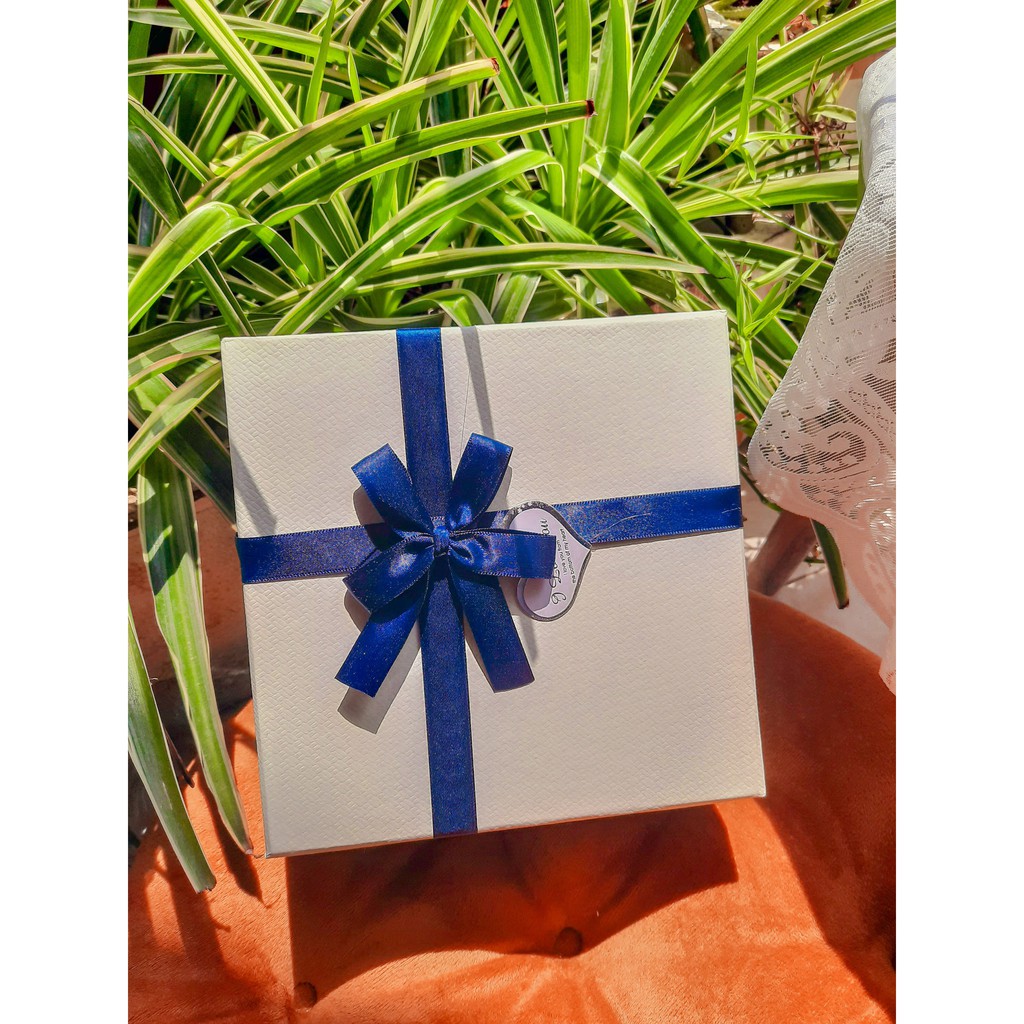 Hộp quà hình vuông loại 18cm siêu đẹp [ảnh thật] (SHOP VỀ THÊM MÀU MỚI Ạ)