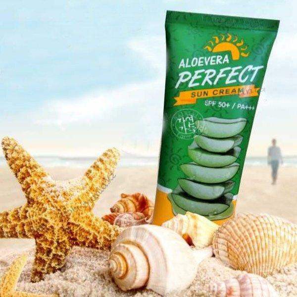 Kem Chống Nắng Tính Chất Nha Đam Hàn Quốc Farmstay Aloevera Perfect Sun Cream SPF50+ PA+++ 70g