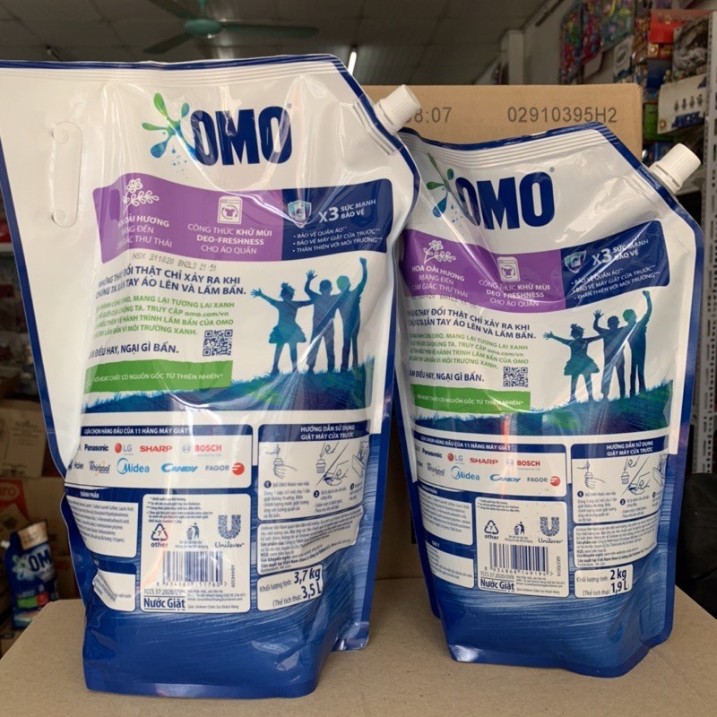 Nước giặt OMO Matic Cửa Trước Khử Mùi Thư Thái 2kg , 3,7kg