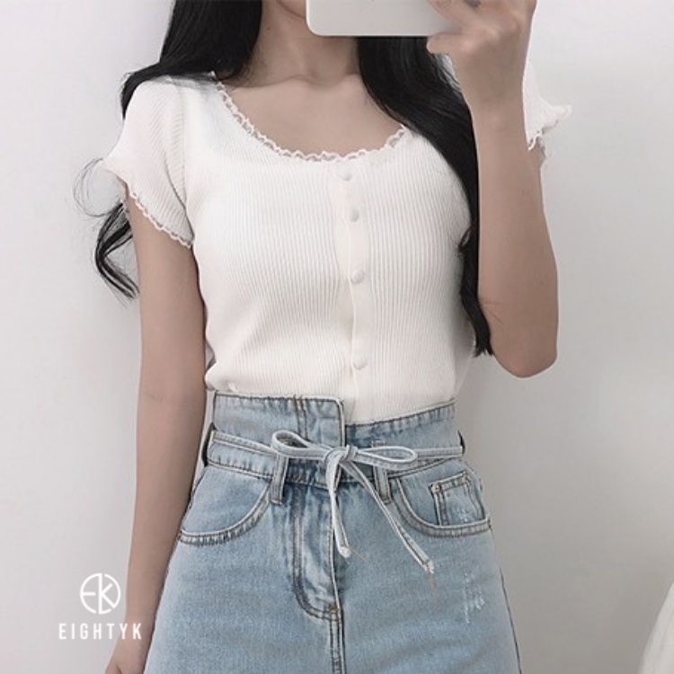 [EIGHTYK] Áo Croptop Tay Ngắn Viền Ren Phối Nút