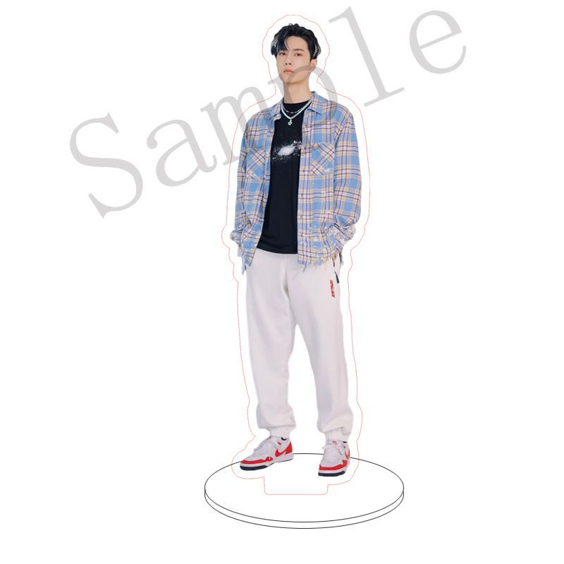 [ORD] STANDEE VƯƠNG NHẤT BÁC TRẦN TÌNH LỆNH