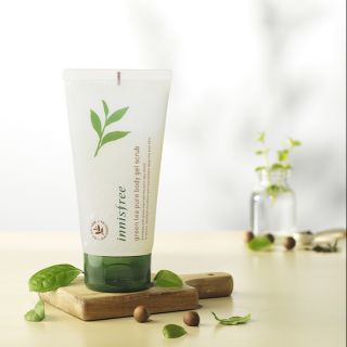 Innisfree Green Tea Pure Body Scrub - Tẩy tế bào chết cơ thể