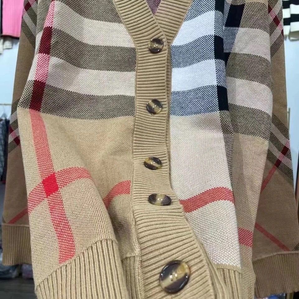 Áo Khoác Cardigan Dệt Kim Kẻ Sọc Phong Cách Cổ Điển Cao Cấp Cùng Họa Tiết Cho Nữ