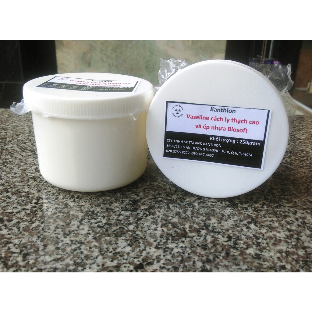Vaseline dùng để cách ly thạch cao và ép nhựa