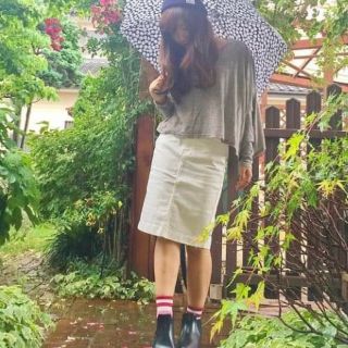 Chân váy jean trắng Uni xuất dư