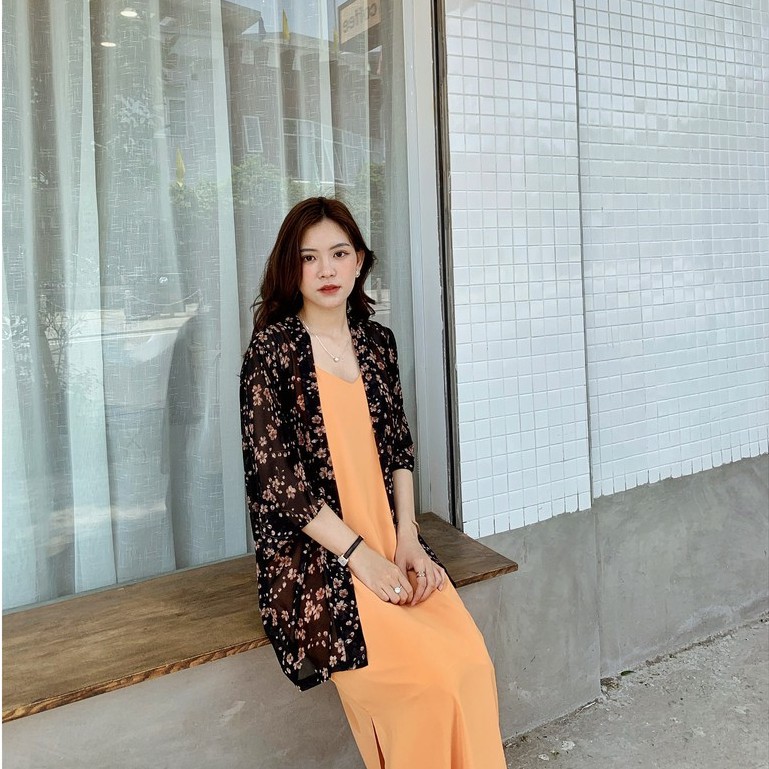 Áo khoác kimono hoa đào nâu nền đen