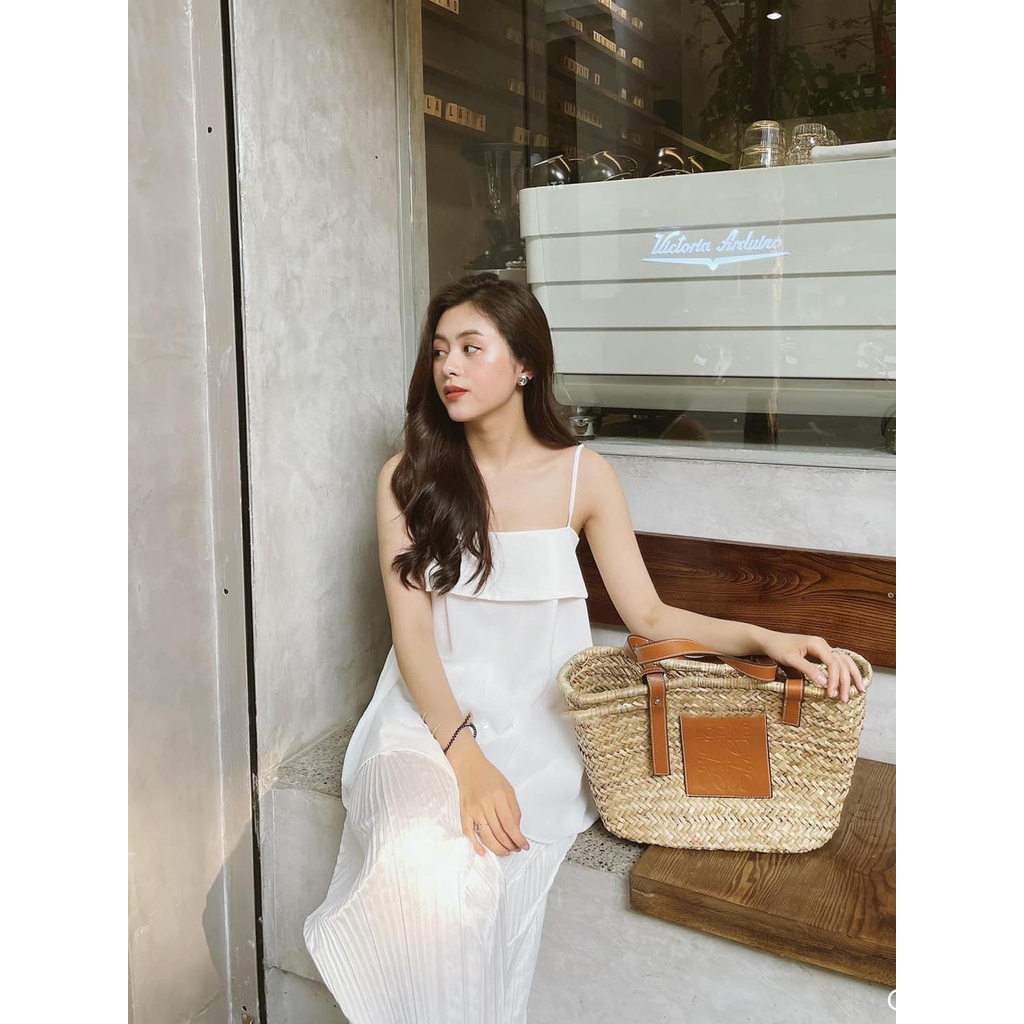 Áo 2 dây trễ vai dáng xòe viền ngực siêu xinh