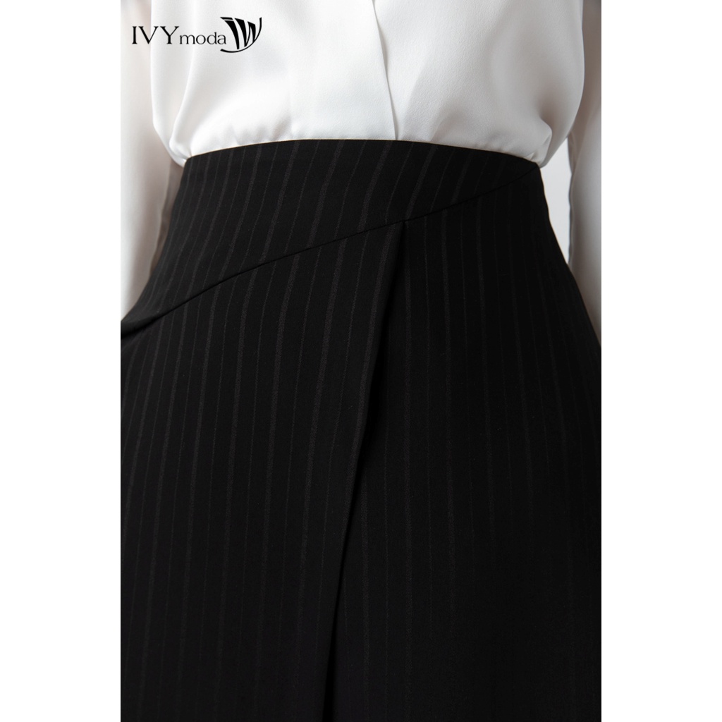 Chân váy kẻ chữ A IVY moda MS 31M7138