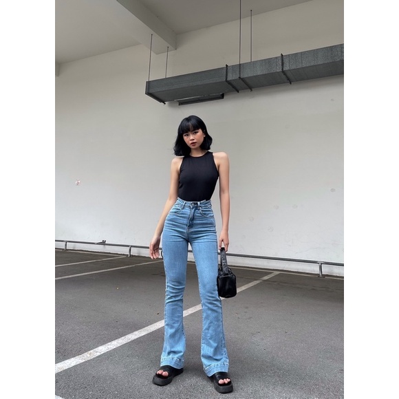 Loe lai viền nhạt dài (Ảnh shop chụp)