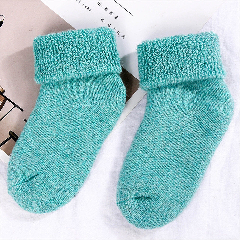 Tất len nhiều lớp màu trơn cho bé