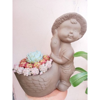 Chậu đất nung - chậu chàng trai ôm vịt