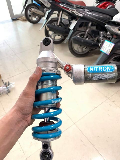 Tem nitron in uv trong suốt