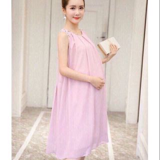 Đầm bầu kết cườm vai