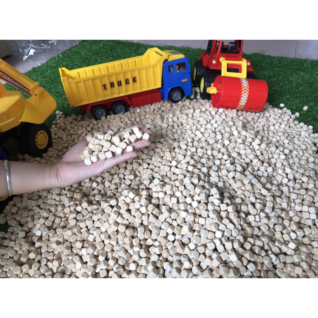 Đồ Chơi Xúc Cát Hạt Gỗ Loại 500g Bằng Gỗ Benrikids Hàng Loại 1 Mịn Đẹp Cho Bé