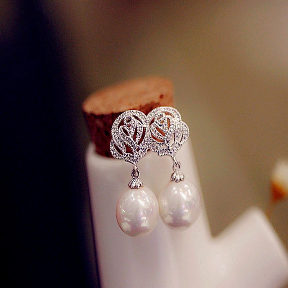 Khuyên tai hình hoa hồng đính đá phong cách thanh lịch dành cho nữ