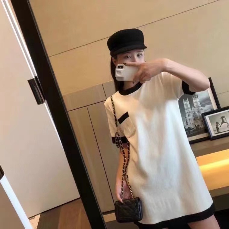 SUXI Đầm Dệt Kim Tay Ngắn Cổ Tròn Thiết Kế Đơn Giản Phong Cách Vintage