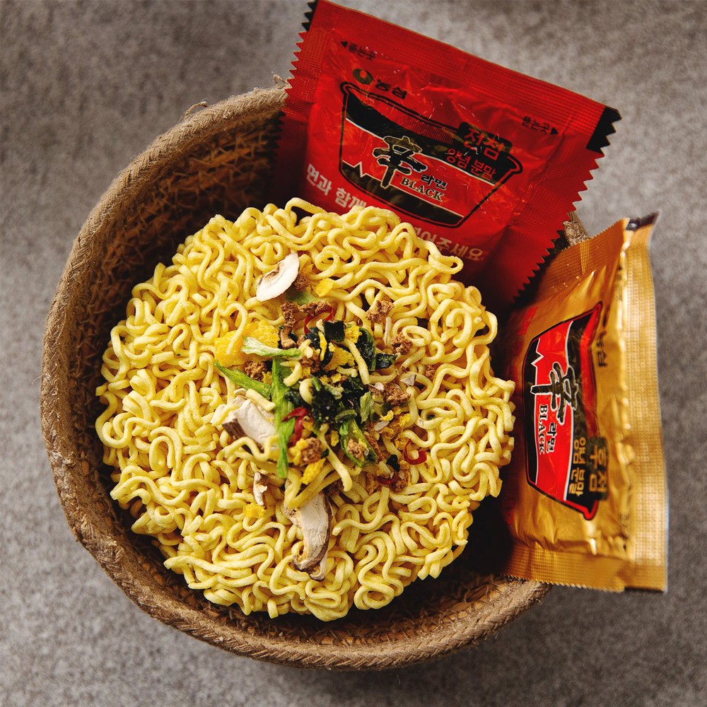 Mì tô Shin Ramyun Black Nongshim Hàn Quốc 101g