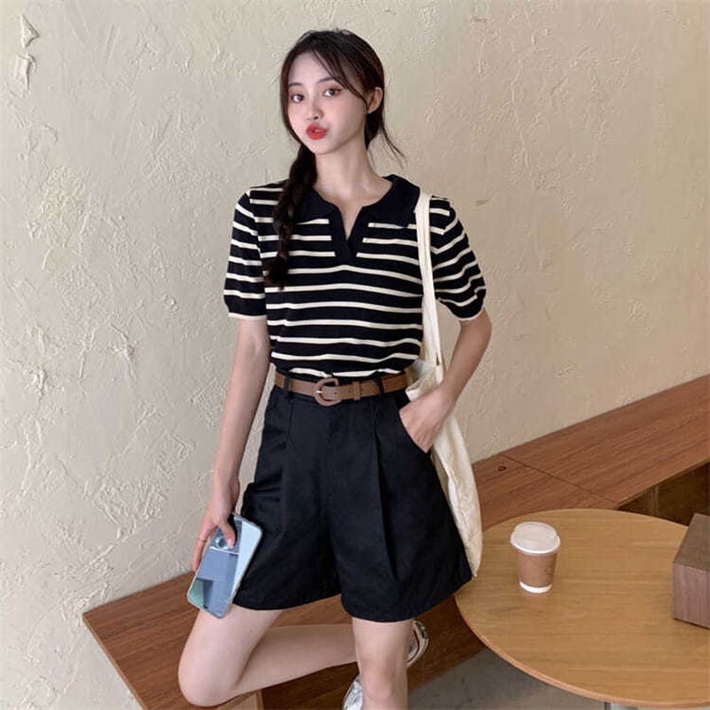 Áo polo IELGY ngắn tay dáng ôm họa tiết kẻ sọc thời trang cho nữ