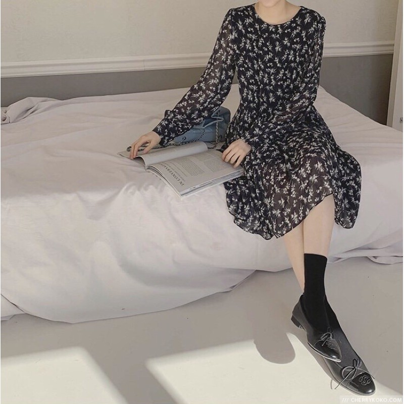 Đầm babydoll tầng hoạ tiết hoa nhẹ nhàng | BigBuy360 - bigbuy360.vn