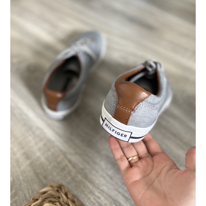 Giày nam TOMMY HILFIGER size fit chân 40.5/41 /41.5/42- Hàng pick store Mỹ, kèm hộp trắng