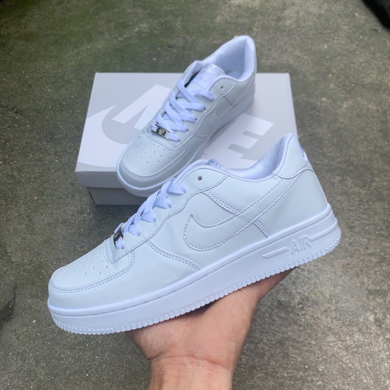 Giày thể thao nam nữ.Tặng Bill tất,hộp,dây giày | BigBuy360 - bigbuy360.vn