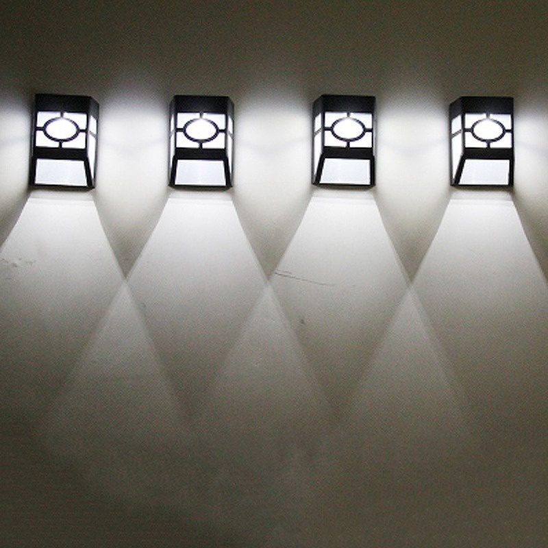 Đèn LED gắn tường sử dụng năng lượng mặt trời chống thấm nước trang trí sân vườn