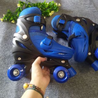Giày patin 4 bánh ngang