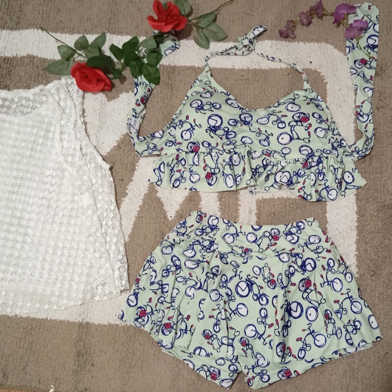 [Ảnh thật + sẵn hàng] Bikini hai mảnh kèm áo khoác ren (Vải Thun Thường)