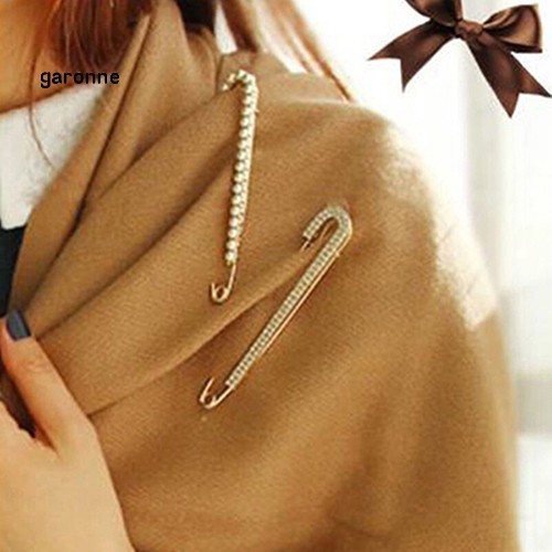 Huy hiệu cài áo đính ngọc thời trang nữ