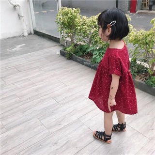 Váy đỏ cho bé gái