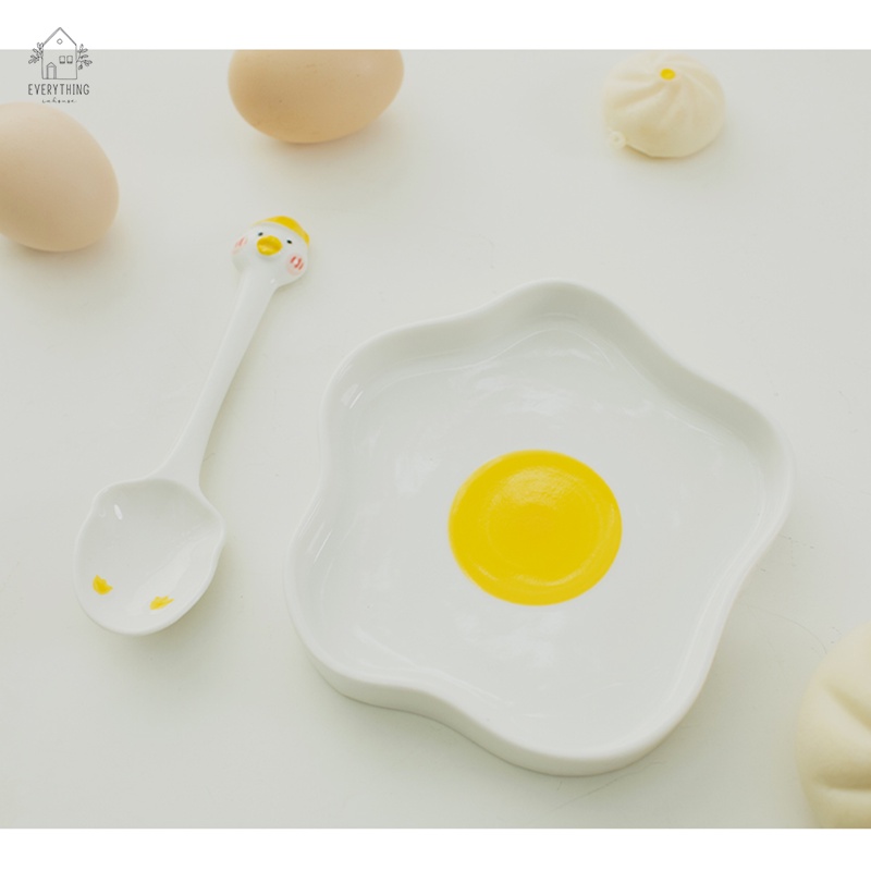 Dĩa sứ hình trứng luộc và muỗng con vịt dễ thương