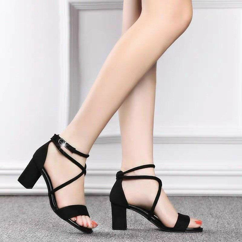Sandan chiến binh gót vuông cao cấp