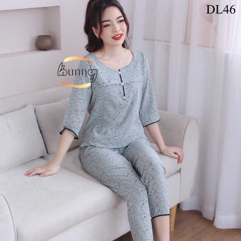ĐỒ BỘ NỮ CỔ V 3 KHUY, QUẦN ÁO BỘ NỮ MẶC NHÀ CHẤT LIỆU LỤA, HỌA TIẾT HOA LÁ