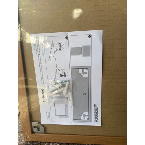 Bảng ghim bần ghi chú khung gỗ treo tường Lie 60x90cm .