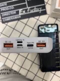 Box sạc dự phòng 8 pin 😁 mạch QC 3.0
