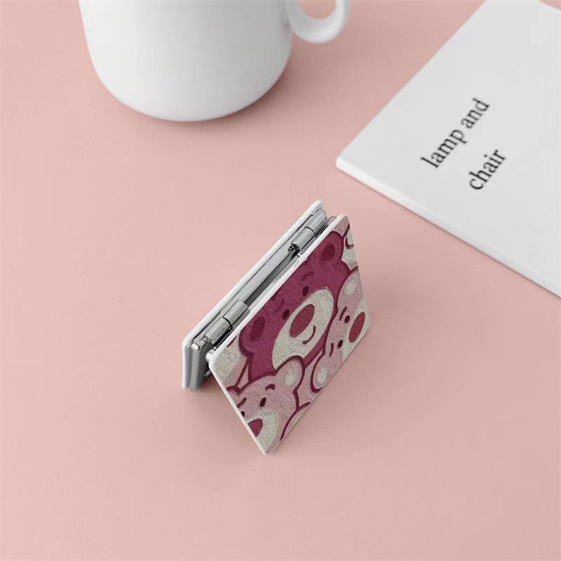 Gương Gấp Hình Gấu Dâu Tây Dễ Thương