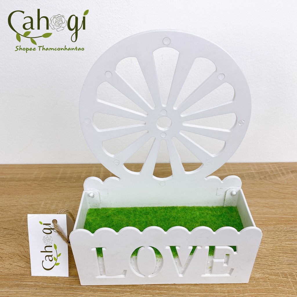 Khay Cắm Hoa Nhựa PVC Chữ Love (không kèm hoa)