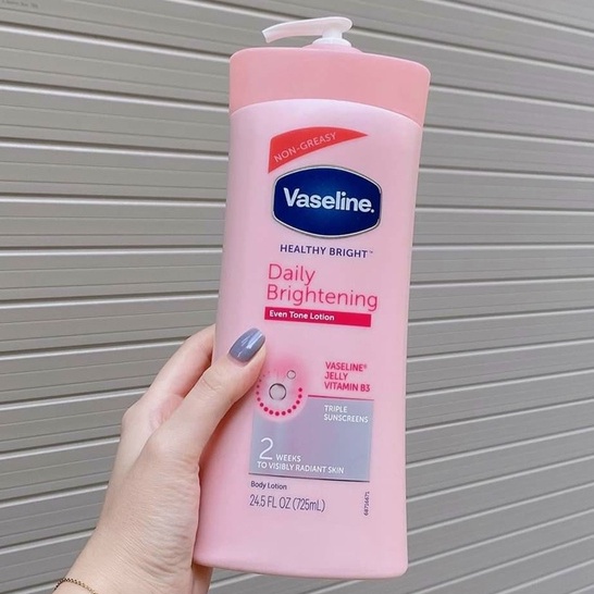 Sữa dưỡng thể VASELINE Healthy Bright Daily Brightening (725ml)