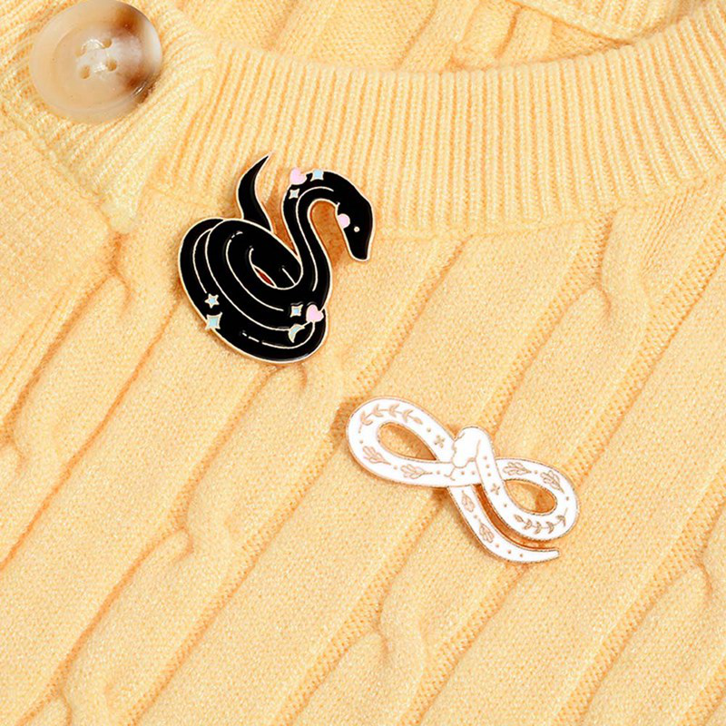 Ghim Cài Áo Hình Rắn Cá Tính