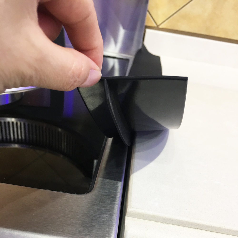 Tấm lót silicone chịu nhiệt chống thấm nước bụi bẩn dễ dàng làm sạch ngăn tràn giữa khe bếp