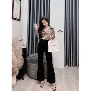 Áo sơmi lụa dáng thụng giấu quần hoạ tiết hoa xanh