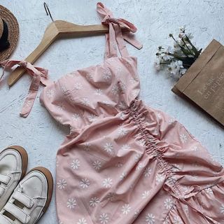 Daisy dress