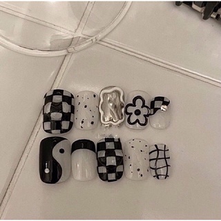Nailbox móng úp