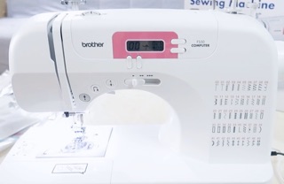 Máy may gia đình điện tử FS50