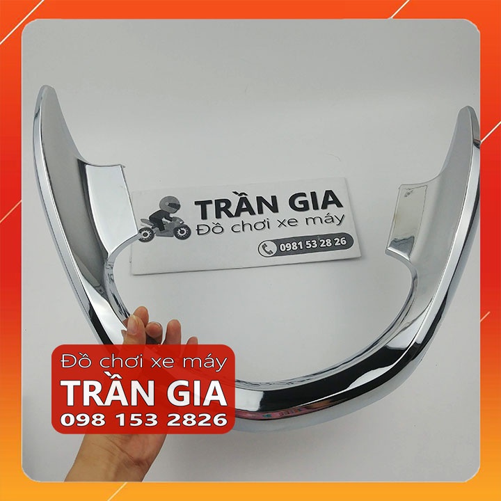 Ốp chụp cảng sau xe Nozza Grande 2019-2020-2021-2022 tay dắt xi inox - phụ kiện trang trí