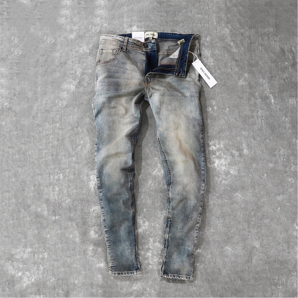 Quần jean nam cao cấp streetwear AMA màu xanh wash bụi form slimfit chất jean co giãn, thoải mái.